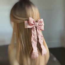 Load image into Gallery viewer, Vintage Rosette Hair Clip