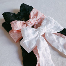 Load image into Gallery viewer, Vintage Rosette Hair Clip