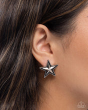 Load image into Gallery viewer, Staunch Studs - Silver
