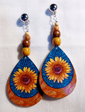 Load image into Gallery viewer, Handmade boho wooden earrings
