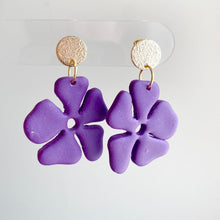 Load image into Gallery viewer, Eggplant purple hibiscus flower polymer clay dangle earrings
