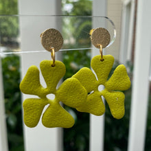 Load image into Gallery viewer, Citron yellow hibiscus flower polymer clay dangle earrings
