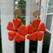 Load image into Gallery viewer, Mandarin orange hibiscus flower polymer clay dangle earrings
