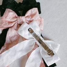 Load image into Gallery viewer, Vintage Rosette Hair Clip
